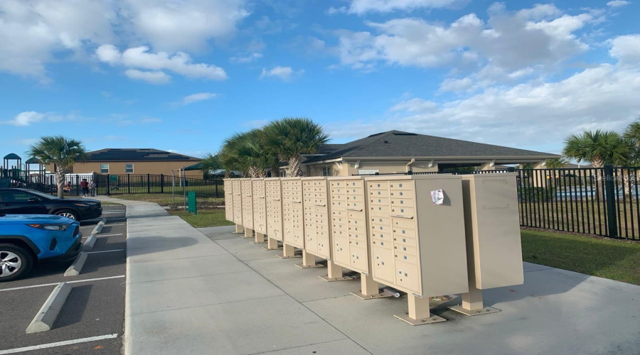 KISSIMMEE, Florida 34746, 4 Bedrooms Bedrooms, ,2 BathroomsBathrooms,Residential,For Sale,ROYAL POINT,0,MFRO6413550