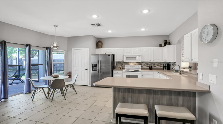 KISSIMMEE, Florida 34747, 6 Bedrooms Bedrooms, ,4 BathroomsBathrooms,Residential,For Sale,TOSTETH,0,MFRO6376480