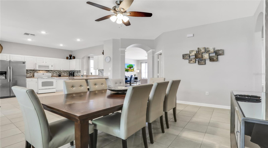 KISSIMMEE, Florida 34747, 6 Bedrooms Bedrooms, ,4 BathroomsBathrooms,Residential,For Sale,TOSTETH,0,MFRO6376480
