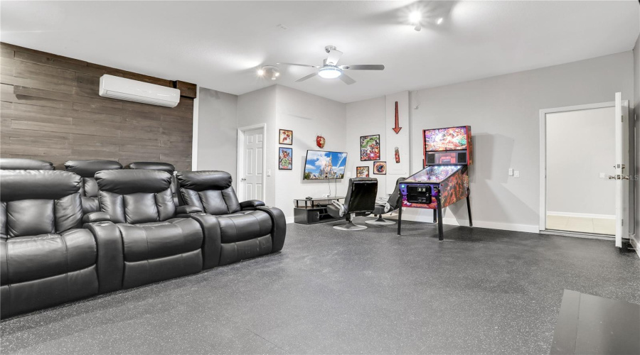 KISSIMMEE, Florida 34747, 6 Bedrooms Bedrooms, ,4 BathroomsBathrooms,Residential,For Sale,TOSTETH,0,MFRO6376480