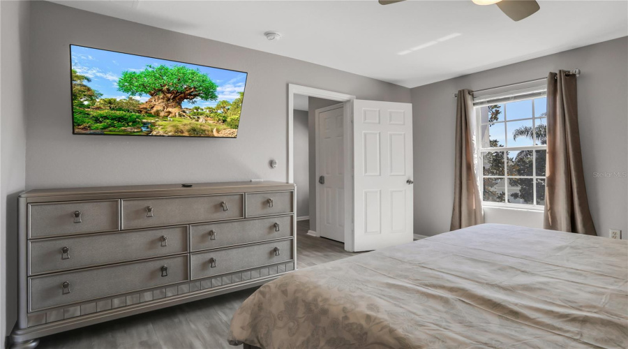KISSIMMEE, Florida 34747, 6 Bedrooms Bedrooms, ,4 BathroomsBathrooms,Residential,For Sale,TOSTETH,0,MFRO6376480