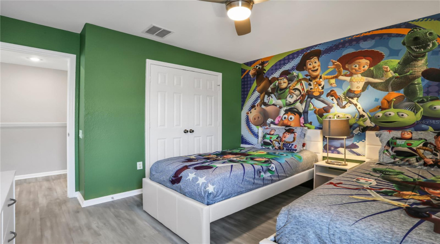 KISSIMMEE, Florida 34747, 6 Bedrooms Bedrooms, ,4 BathroomsBathrooms,Residential,For Sale,TOSTETH,0,MFRO6376480