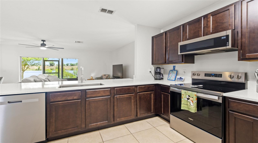 DAVENPORT, Florida 33896, 3 Bedrooms Bedrooms, ,3 BathroomsBathrooms,Residential,For Sale,ARBOR LAKES,0,MFRO6412580