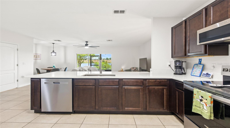 DAVENPORT, Florida 33896, 3 Bedrooms Bedrooms, ,3 BathroomsBathrooms,Residential,For Sale,ARBOR LAKES,0,MFRO6412580