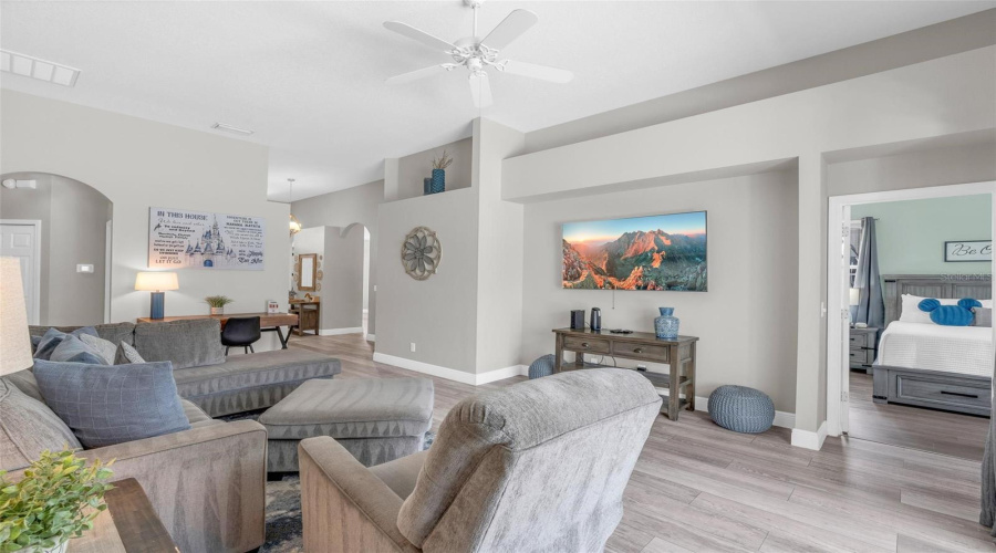 DAVENPORT, Florida 33897, 4 Bedrooms Bedrooms, ,3 BathroomsBathrooms,Residential,For Sale,MONTARA,0,MFRO6413187