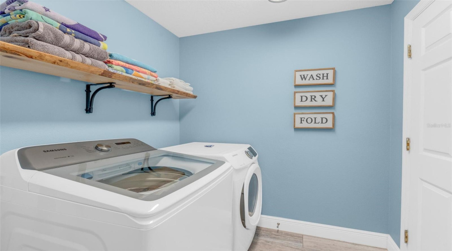 DAVENPORT, Florida 33897, 4 Bedrooms Bedrooms, ,3 BathroomsBathrooms,Residential,For Sale,MONTARA,0,MFRO6413187