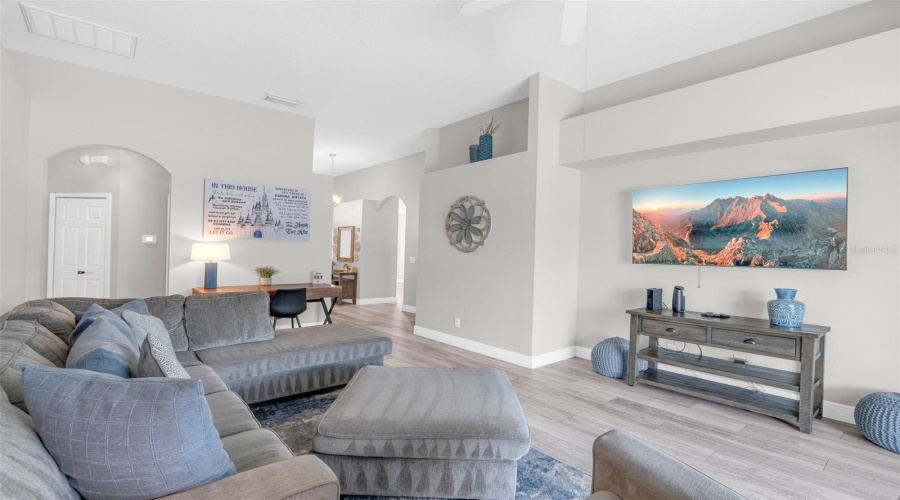 DAVENPORT, Florida 33897, 4 Bedrooms Bedrooms, ,3 BathroomsBathrooms,Residential,For Sale,MONTARA,0,MFRO6413187