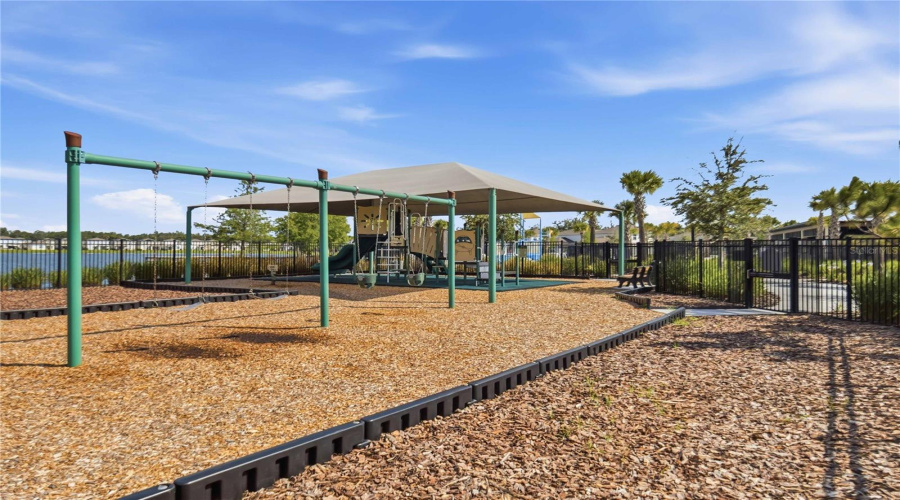 KISSIMMEE, Florida 34746, 3 Bedrooms Bedrooms, ,2 BathroomsBathrooms,Residential,For Sale,ROYAL POINT,0,MFRO6413455