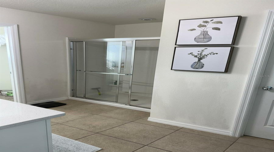 DAVENPORT, Florida 33837, 5 Bedrooms Bedrooms, ,3 BathroomsBathrooms,Residential,For Sale,NOVA,0,MFRS5135451