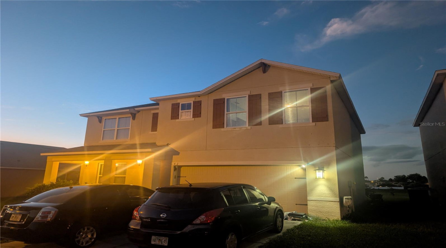 DAVENPORT, Florida 33837, 5 Bedrooms Bedrooms, ,3 BathroomsBathrooms,Residential,For Sale,NOVA,0,MFRS5135451