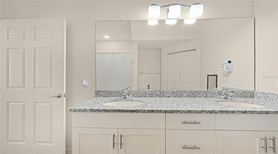 KISSIMMEE, Florida 34746, 3 Bedrooms Bedrooms, ,2 BathroomsBathrooms,Residential,For Sale,EDENSHIRE,0,MFRO6413995