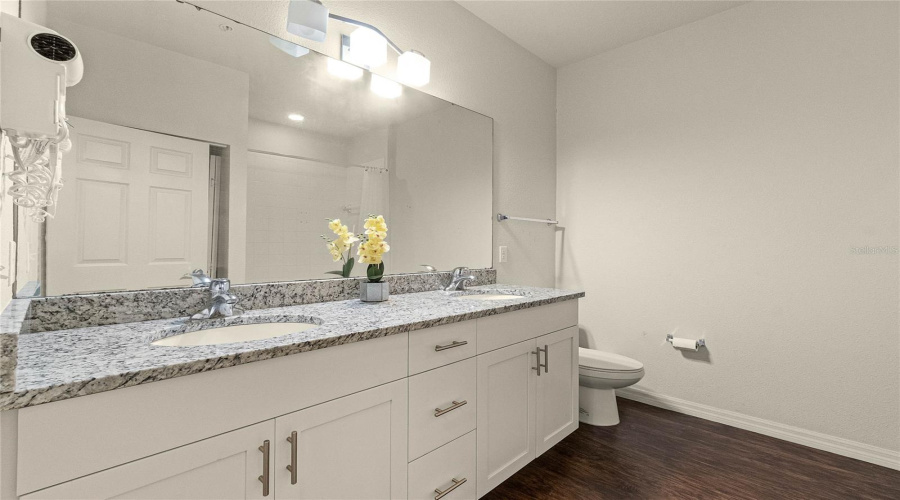 KISSIMMEE, Florida 34746, 3 Bedrooms Bedrooms, ,2 BathroomsBathrooms,Residential,For Sale,EDENSHIRE,0,MFRO6413995