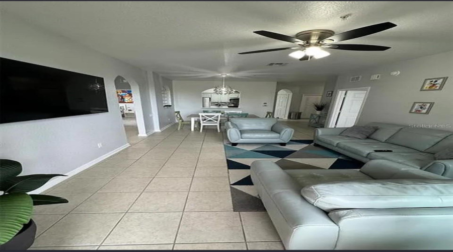 KISSIMMEE, Florida 34747, 3 Bedrooms Bedrooms, ,2 BathroomsBathrooms,Residential,For Sale,ALMATON,0,MFRO6413616