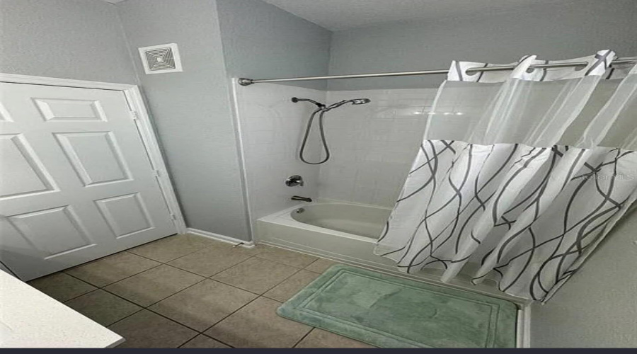 KISSIMMEE, Florida 34747, 3 Bedrooms Bedrooms, ,2 BathroomsBathrooms,Residential,For Sale,ALMATON,0,MFRO6413616