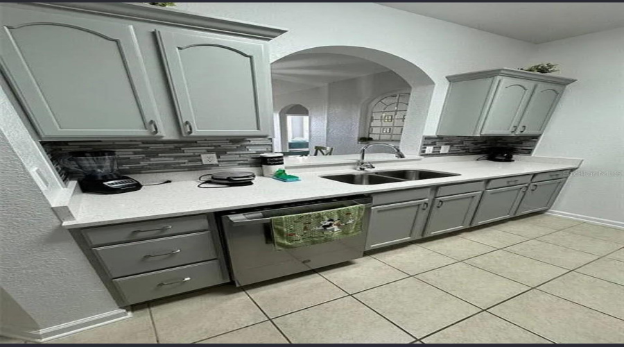 KISSIMMEE, Florida 34747, 3 Bedrooms Bedrooms, ,2 BathroomsBathrooms,Residential,For Sale,ALMATON,0,MFRO6413616