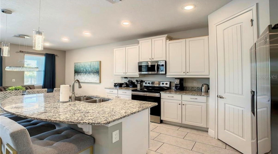 Kissimmee, Florida 34747, 4 Bedroom Bedrooms, ,3 Bathroombathrooms,Residential,For Sale,Southfield,0,Mfrs5151092