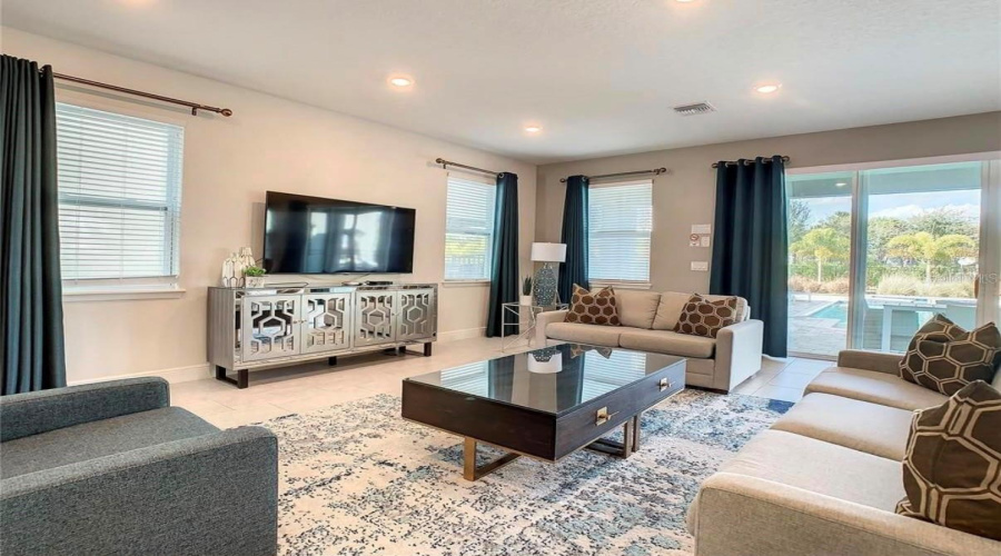 Kissimmee, Florida 34747, 4 Bedroom Bedrooms, ,3 Bathroombathrooms,Residential,For Sale,Southfield,0,Mfrs5151092