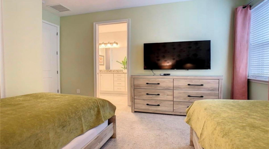 Kissimmee, Florida 34747, 4 Bedroom Bedrooms, ,3 Bathroombathrooms,Residential,For Sale,Southfield,0,Mfrs5151092