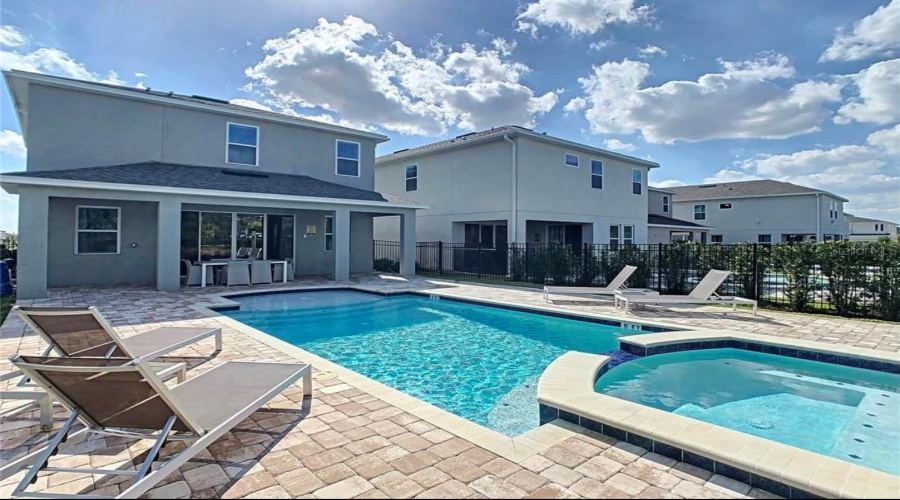 Kissimmee, Florida 34747, 4 Bedroom Bedrooms, ,3 Bathroombathrooms,Residential,For Sale,Southfield,0,Mfrs5151092