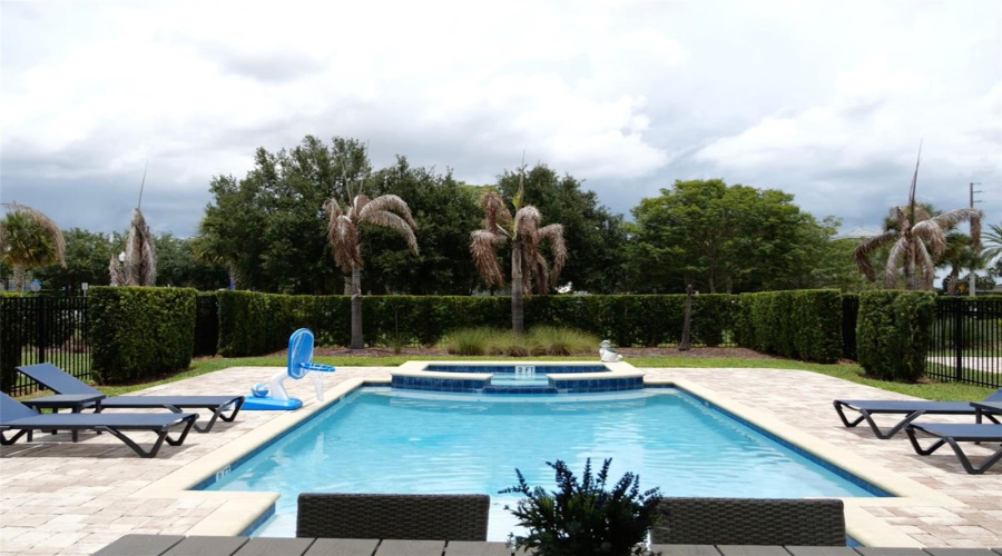 KISSIMMEE, Florida 34747, 4 Bedrooms Bedrooms, ,3 BathroomsBathrooms,Residential,For Sale,SOUTHFIELD,0,MFRS5151092