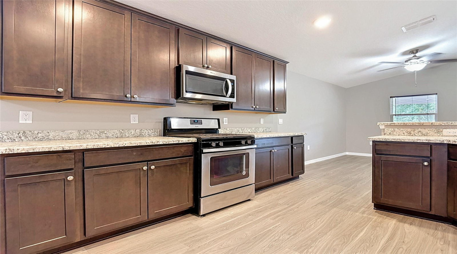 DAVENPORT, Florida 33897, 3 Bedrooms Bedrooms, ,2 BathroomsBathrooms,Residential,For Sale,BELLA VERANO,0,MFRO6413919