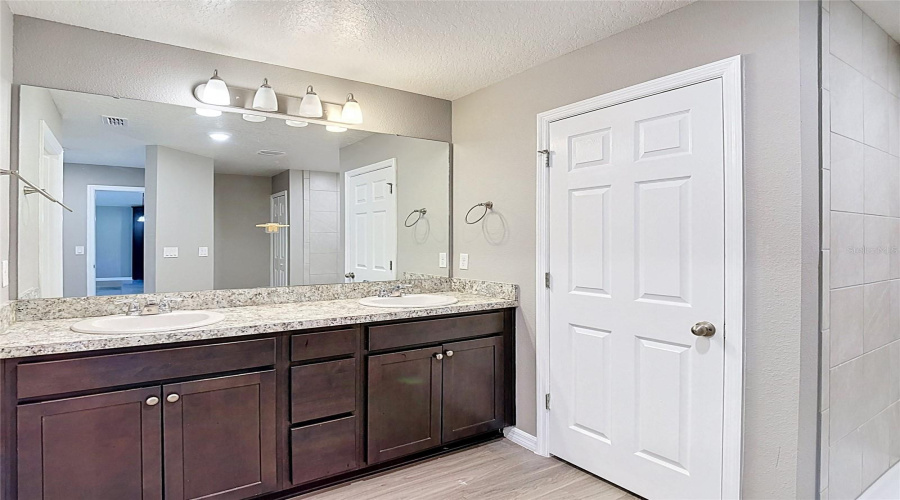 DAVENPORT, Florida 33897, 3 Bedrooms Bedrooms, ,2 BathroomsBathrooms,Residential,For Sale,BELLA VERANO,0,MFRO6413919