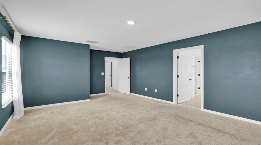 DAVENPORT, Florida 33897, 5 Bedrooms Bedrooms, ,3 BathroomsBathrooms,Residential,For Sale,OGELTHORPE,0,MFRO6413091