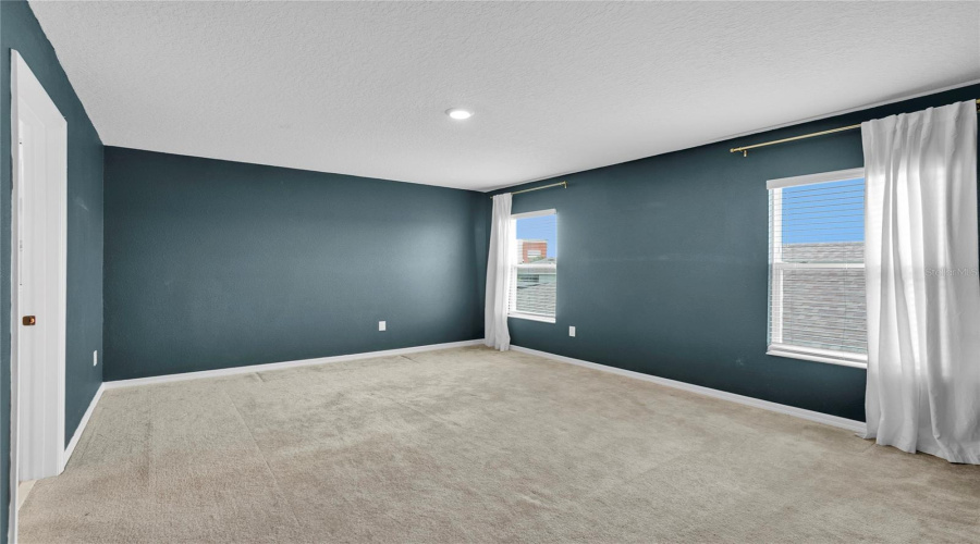 DAVENPORT, Florida 33897, 5 Bedrooms Bedrooms, ,3 BathroomsBathrooms,Residential,For Sale,OGELTHORPE,0,MFRO6413091