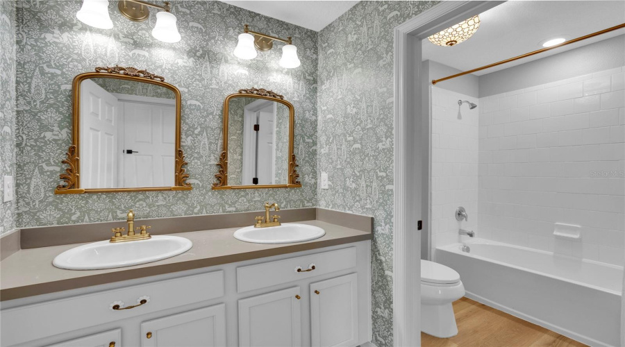DAVENPORT, Florida 33897, 5 Bedrooms Bedrooms, ,3 BathroomsBathrooms,Residential,For Sale,OGELTHORPE,0,MFRO6413091