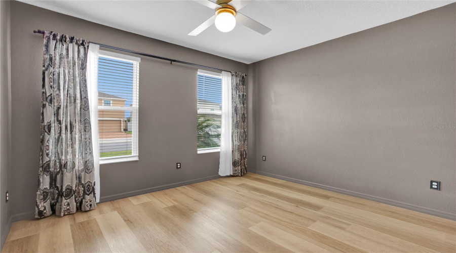 DAVENPORT, Florida 33897, 5 Bedrooms Bedrooms, ,3 BathroomsBathrooms,Residential,For Sale,OGELTHORPE,0,MFRO6413091