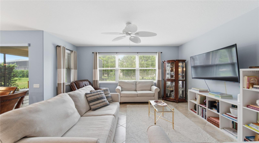 DAVENPORT, Florida 33837, 3 Bedrooms Bedrooms, ,2 BathroomsBathrooms,Residential,For Sale,GRANADA,0,MFRO6413709