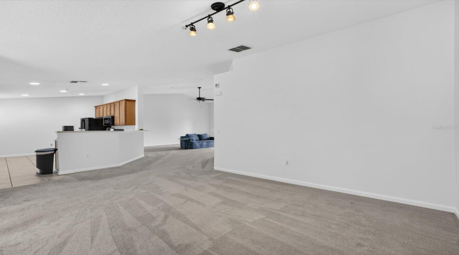 DAVENPORT, Florida 33896, 3 Bedrooms Bedrooms, ,2 BathroomsBathrooms,Residential,For Sale,FOSTER,0,MFRO6412780