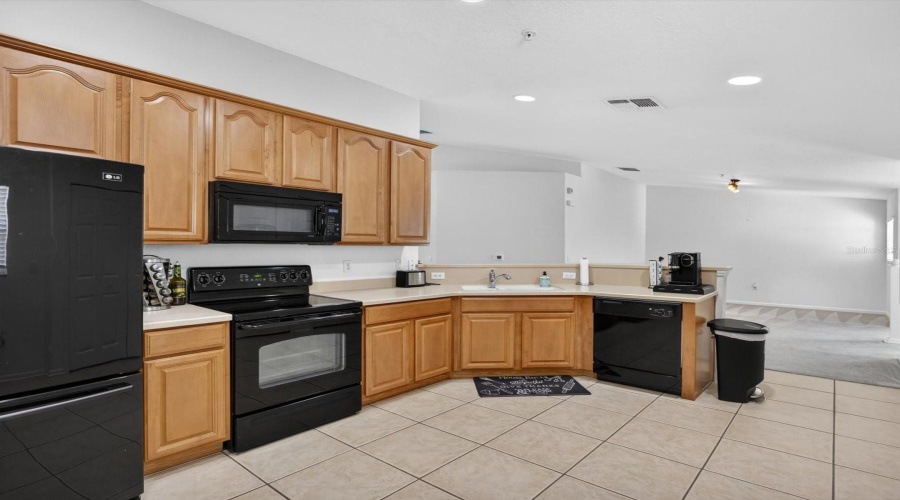 DAVENPORT, Florida 33896, 3 Bedrooms Bedrooms, ,2 BathroomsBathrooms,Residential,For Sale,FOSTER,0,MFRO6412780