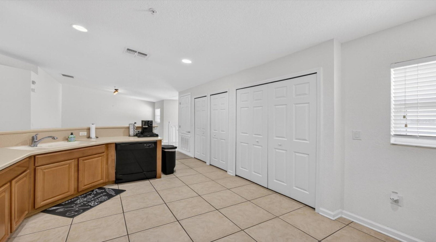 DAVENPORT, Florida 33896, 3 Bedrooms Bedrooms, ,2 BathroomsBathrooms,Residential,For Sale,FOSTER,0,MFRO6412780