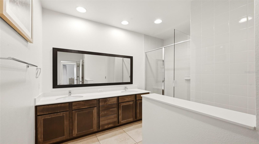 KISSIMMEE, Florida 34746, 2 Bedrooms Bedrooms, ,2 BathroomsBathrooms,Residential,For Sale,ROADSTER,0,MFRO6413741