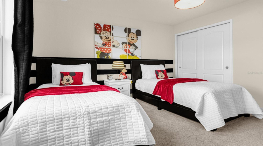 KISSIMMEE, Florida 34747, 8 Bedrooms Bedrooms, ,6 BathroomsBathrooms,Residential,For Sale,BENGAL,0,MFRS5148316