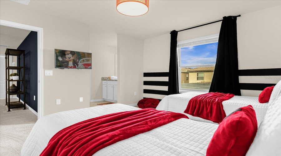 KISSIMMEE, Florida 34747, 8 Bedrooms Bedrooms, ,6 BathroomsBathrooms,Residential,For Sale,BENGAL,0,MFRS5148316