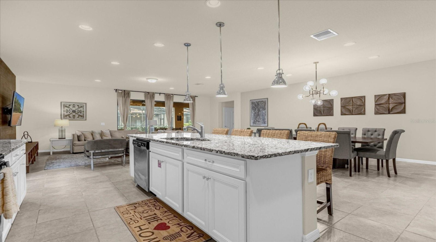 KISSIMMEE, Florida 34747, 8 Bedrooms Bedrooms, ,6 BathroomsBathrooms,Residential,For Sale,BENGAL,0,MFRS5148316