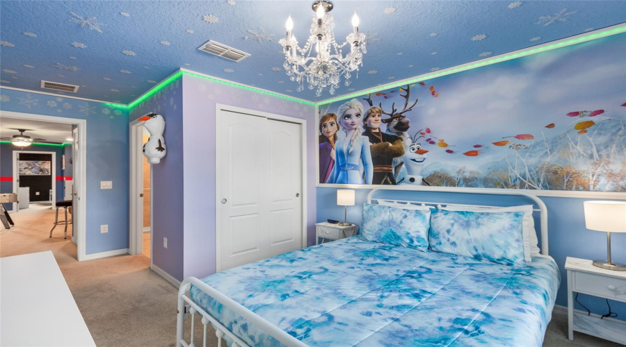 DAVENPORT, Florida 33837, 5 Bedrooms Bedrooms, ,4 BathroomsBathrooms,Residential,For Sale,OAKMOSS LOOP,0,MFRO6357256