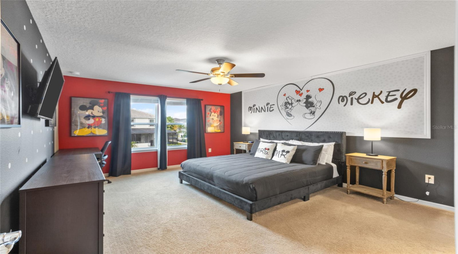 DAVENPORT, Florida 33837, 5 Bedrooms Bedrooms, ,4 BathroomsBathrooms,Residential,For Sale,OAKMOSS LOOP,0,MFRO6357256