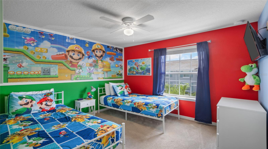 DAVENPORT, Florida 33837, 5 Bedrooms Bedrooms, ,4 BathroomsBathrooms,Residential,For Sale,OAKMOSS LOOP,0,MFRO6357256