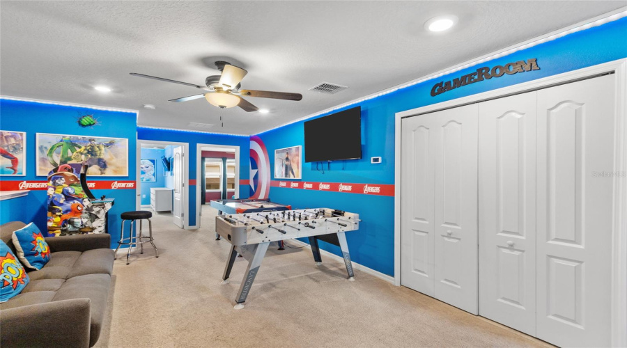 DAVENPORT, Florida 33837, 5 Bedrooms Bedrooms, ,4 BathroomsBathrooms,Residential,For Sale,OAKMOSS LOOP,0,MFRO6357256