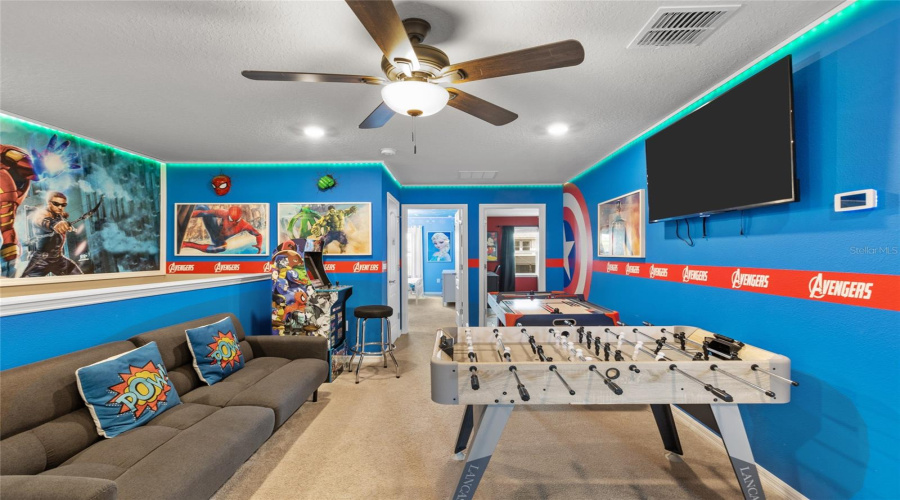 DAVENPORT, Florida 33837, 5 Bedrooms Bedrooms, ,4 BathroomsBathrooms,Residential,For Sale,OAKMOSS LOOP,0,MFRO6357256
