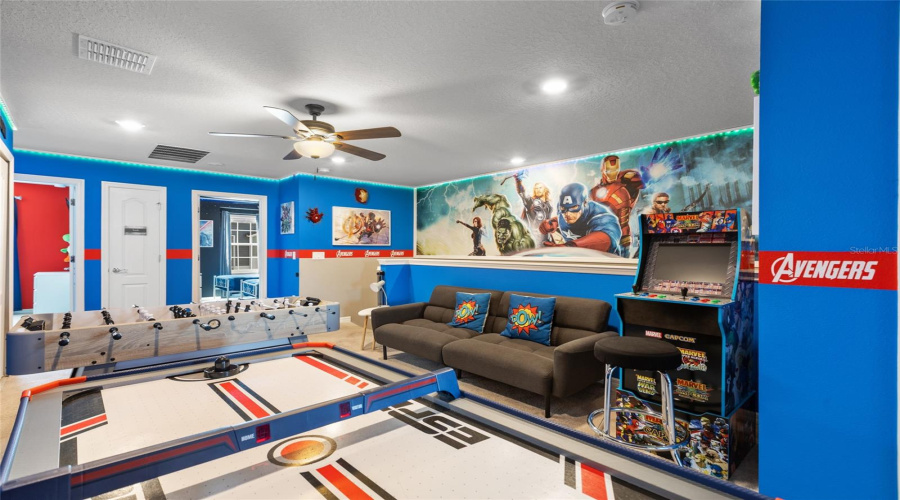 DAVENPORT, Florida 33837, 5 Bedrooms Bedrooms, ,4 BathroomsBathrooms,Residential,For Sale,OAKMOSS LOOP,0,MFRO6357256