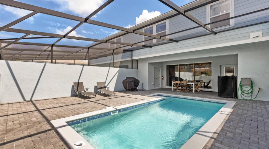 DAVENPORT, Florida 33837, 5 Bedrooms Bedrooms, ,4 BathroomsBathrooms,Residential,For Sale,OAKMOSS LOOP,0,MFRO6357256