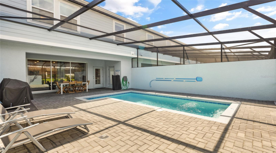 DAVENPORT, Florida 33837, 5 Bedrooms Bedrooms, ,4 BathroomsBathrooms,Residential,For Sale,OAKMOSS LOOP,0,MFRO6357256
