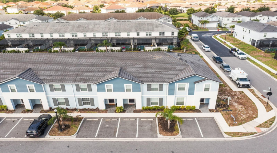 DAVENPORT, Florida 33837, 5 Bedrooms Bedrooms, ,4 BathroomsBathrooms,Residential,For Sale,OAKMOSS LOOP,0,MFRO6357256