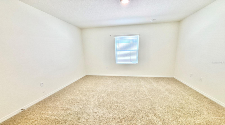DAVENPORT, Florida 33837, 4 Bedrooms Bedrooms, ,2 BathroomsBathrooms,Residential,For Sale,GENTLE RAIN,0,MFRO6358411