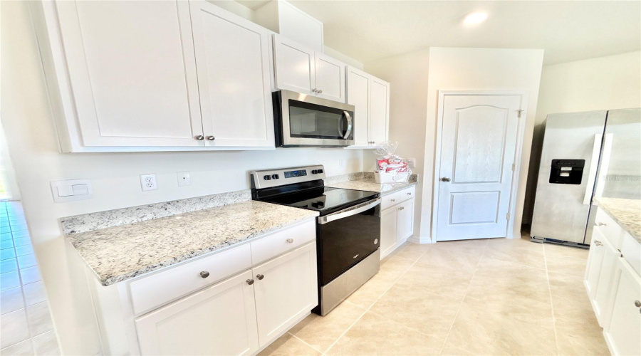 DAVENPORT, Florida 33837, 4 Bedrooms Bedrooms, ,2 BathroomsBathrooms,Residential,For Sale,GENTLE RAIN,0,MFRO6358411