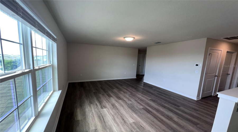 DAVENPORT, Florida 33896, 4 Bedrooms Bedrooms, ,3 BathroomsBathrooms,Residential,For Sale,ENCHANTING CT.,0,MFRO6410089